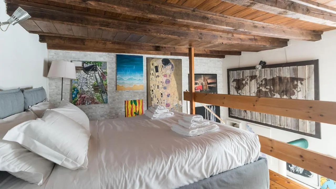 Binda 10 - Ms 2 Nt Apartment Milan Italy